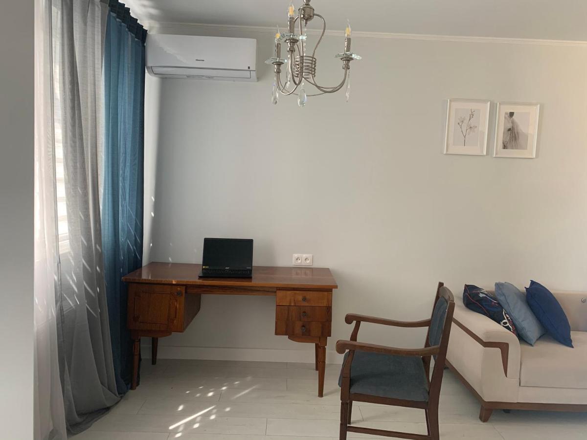 Apartments Of Gregoryan Tbilisi Exterior photo