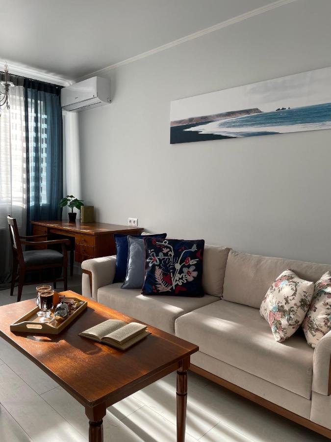 Apartments Of Gregoryan Tbilisi Exterior photo